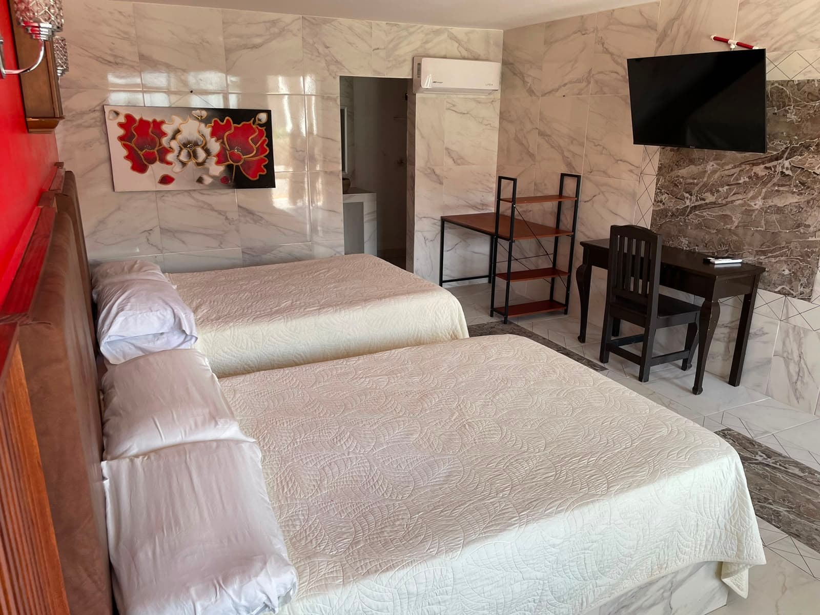Suite 204 imagen 1