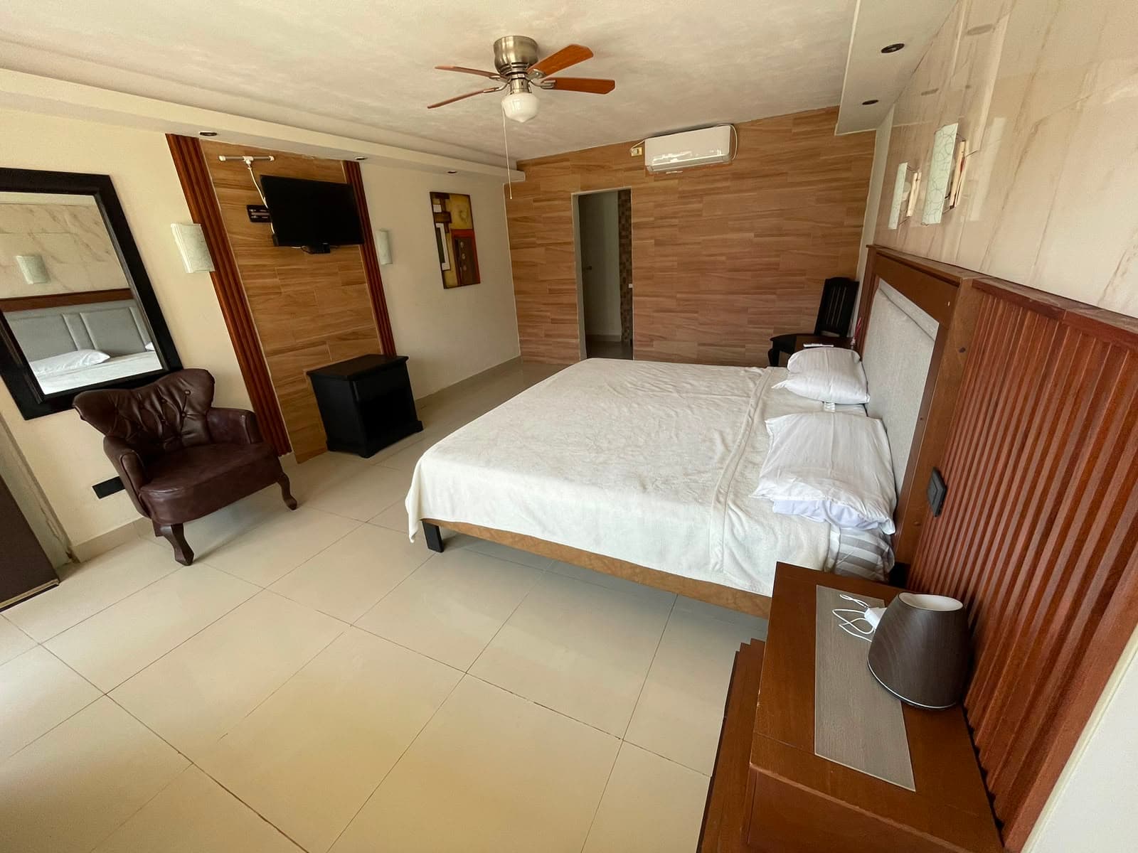 Suite 204 imagen 4